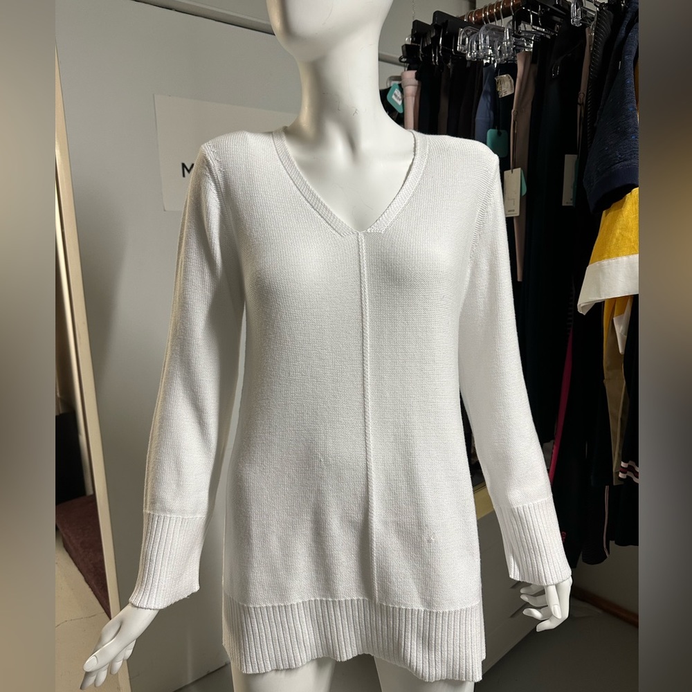 BRAND NEW KINROSS Easy Vee White Sweater